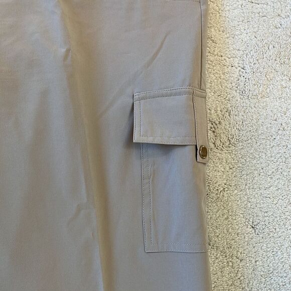 Chico’s Weekends Khaki Flat Front Crop Capri Pants Size 1 US M/8 - Picture 6 of 9